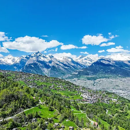 Διαμέρισμα Chaedoz 65 By Interhome *